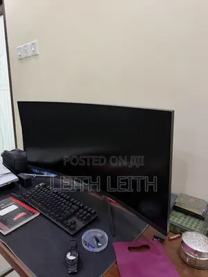 Curved Monitor