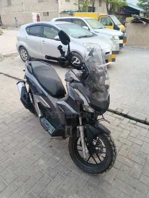 Honda CB 2025 Black