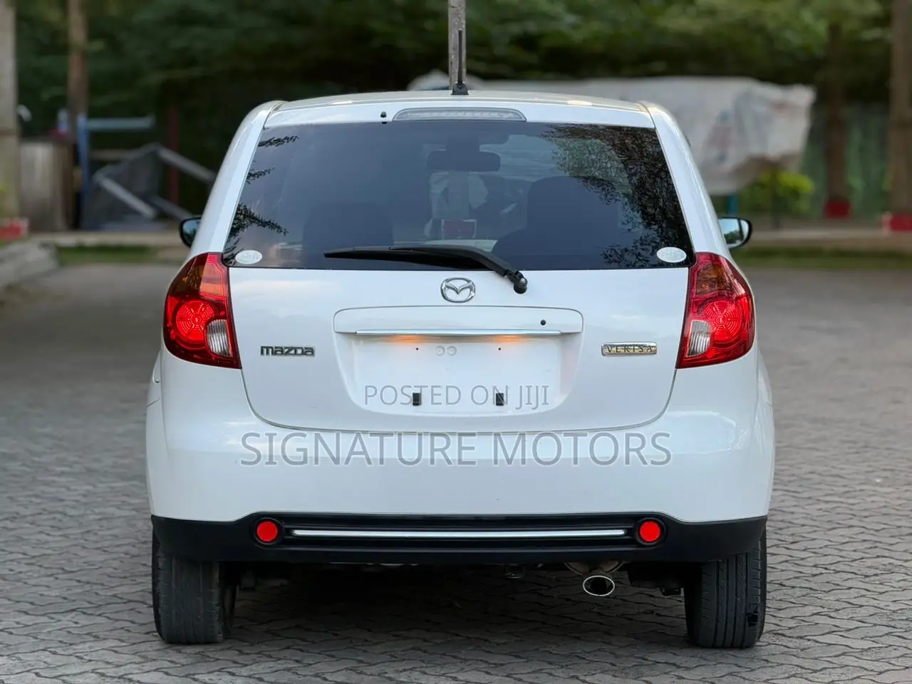 Mazda Verisa 2009 White
