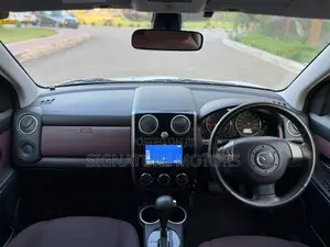 Mazda Verisa 2009 White
