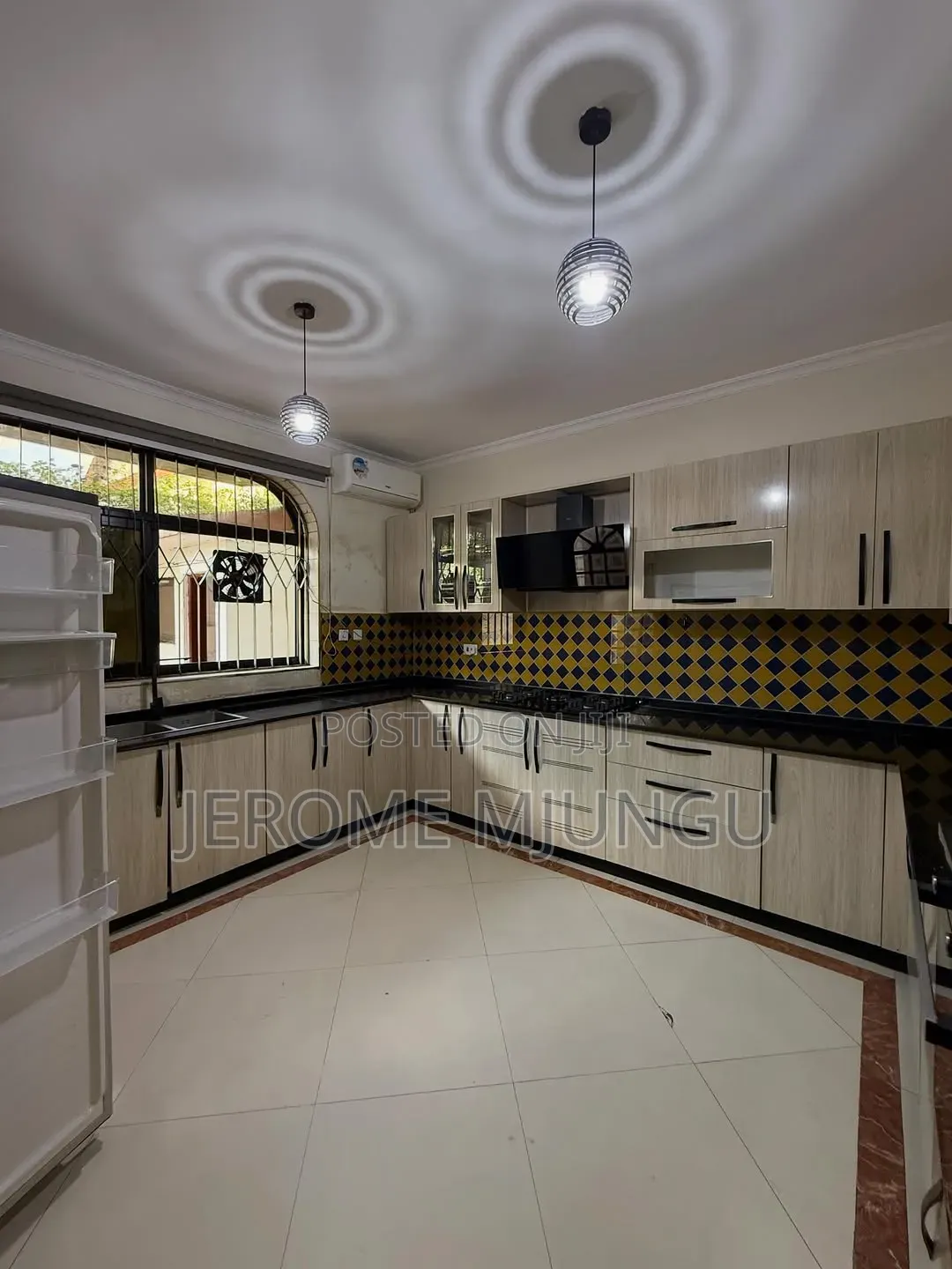Furnished 4bdrm Villa in Ada Estate for rent