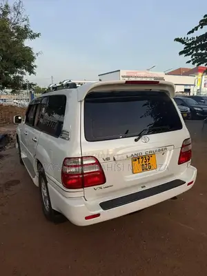 Toyota Land Cruiser Prado 4.0 Petrol GX-R 2006 White