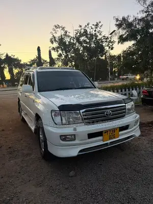 Toyota Land Cruiser Prado 4.0 Petrol GX-R 2006 White