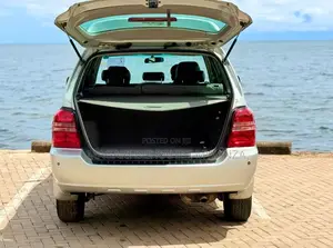 Toyota Kluger 2003 Silver