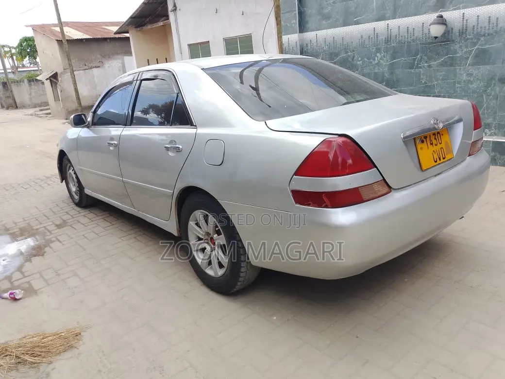 Toyota Mark II 2001 Silver