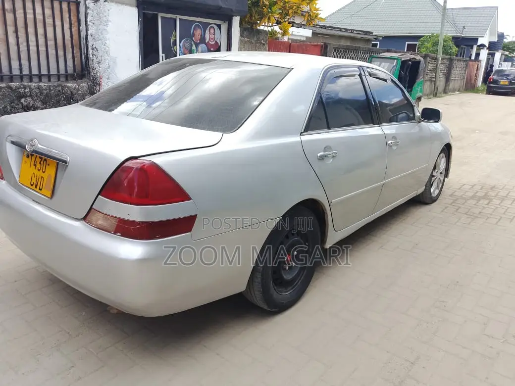 Toyota Mark II 2001 Silver