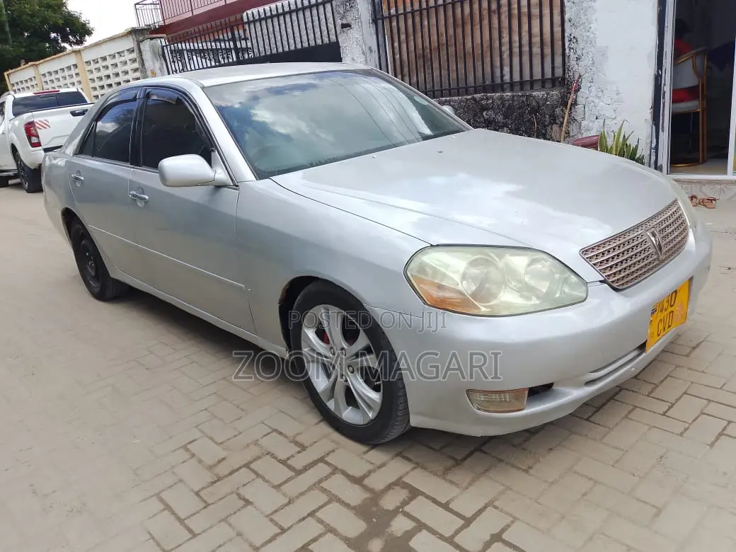 Toyota Mark II 2001 Silver