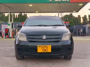 Toyota IST 2003 Blue