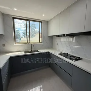 Furnished 3bdrm Apartment in Kahwa Real Estate, Oyster Bay for rent