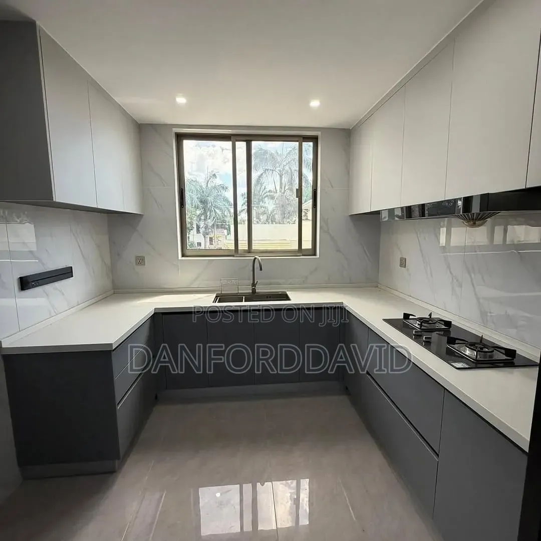 Furnished 3bdrm Apartment in Kahwa Real Estate, Oyster Bay for rent