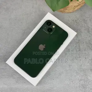 New Apple iPhone 13 128 GB Green
