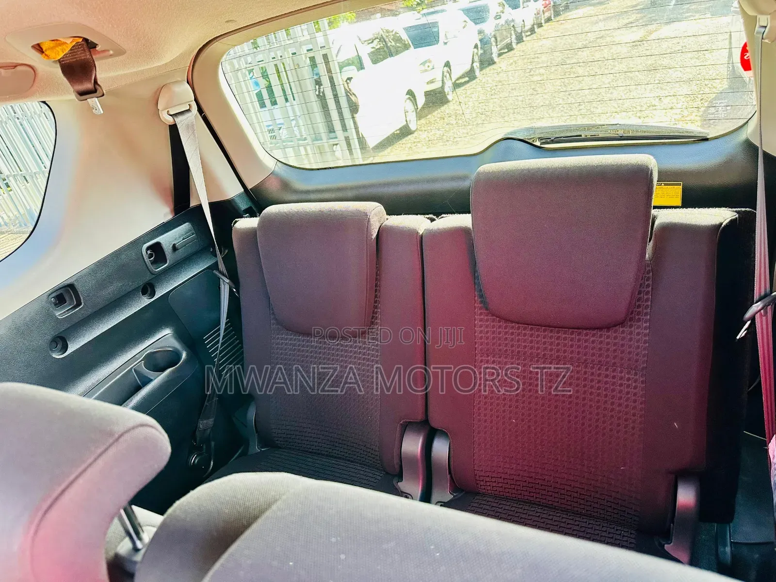 Toyota Vanguard 2009 White