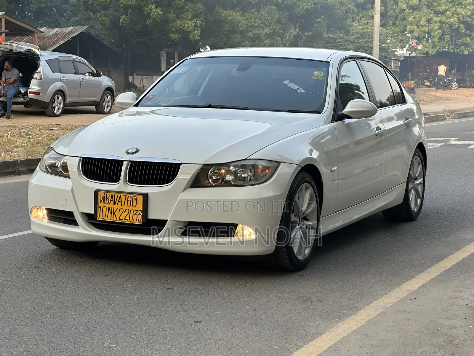 BMW 3 Series 320i RWD 2008 White