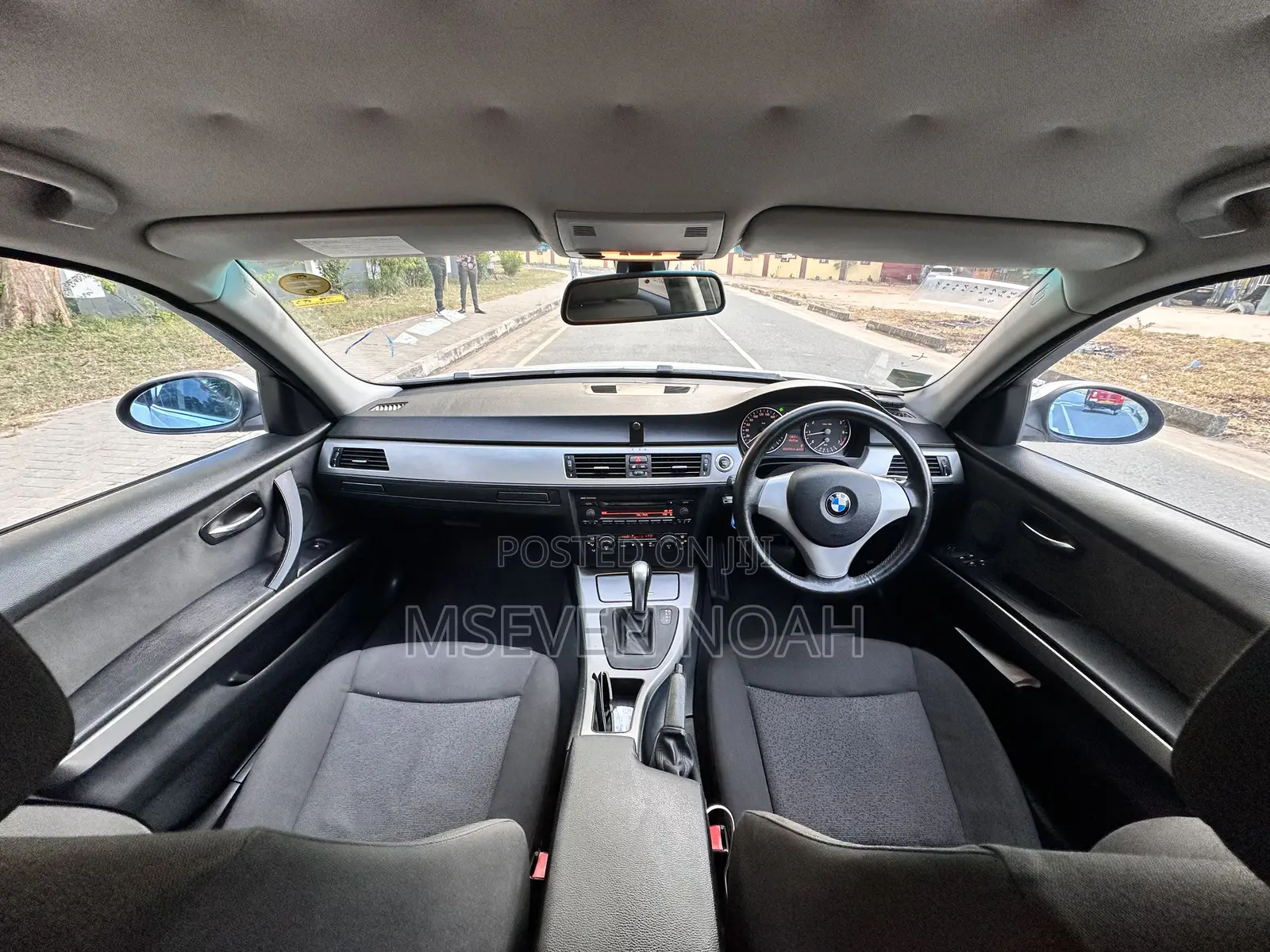BMW 3 Series 320i RWD 2008 White