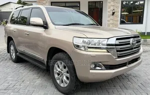 Toyota Land Cruiser 2016 Beige