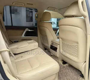 Toyota Land Cruiser 2016 Beige