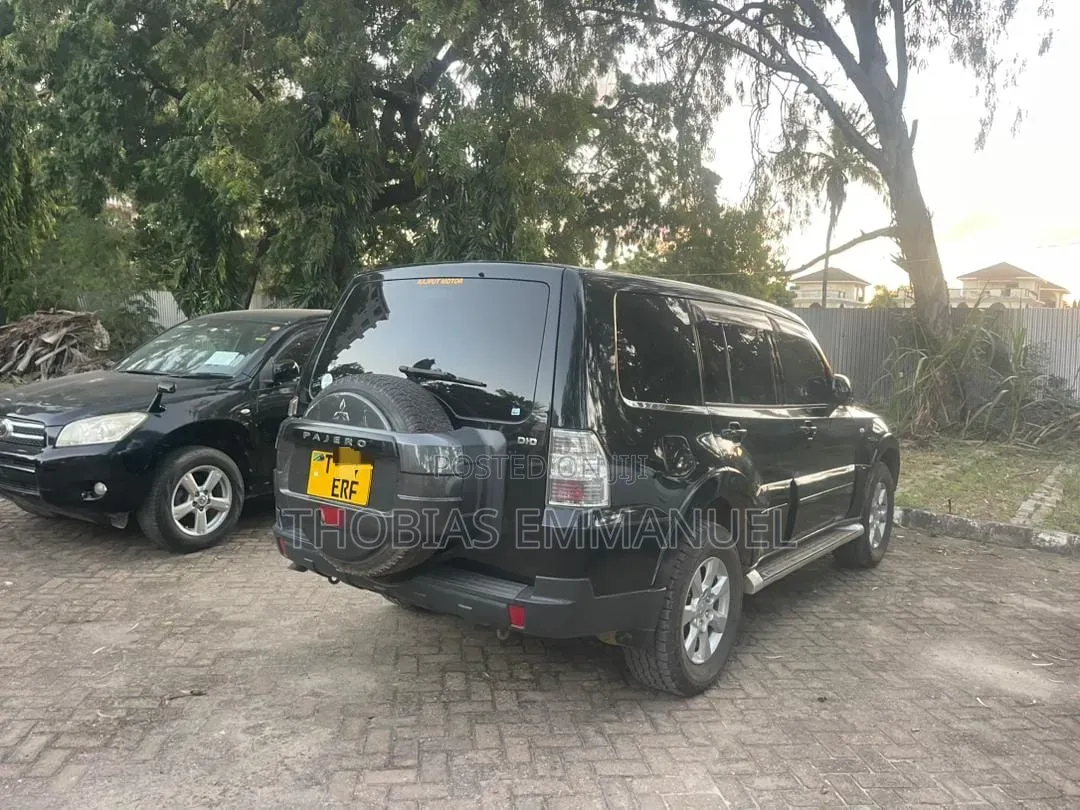 Mitsubishi Pajero 2008 Black