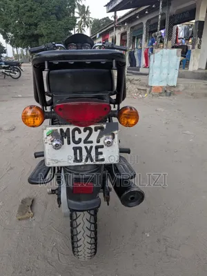 Bajaj Boxer 125 2025 Black