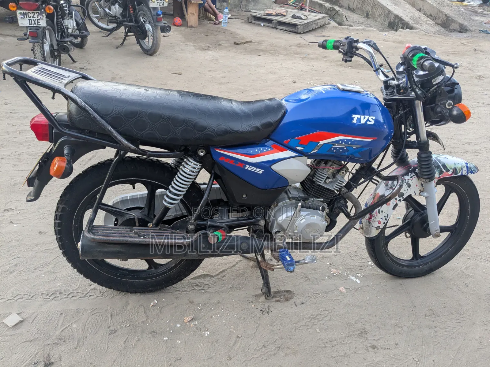 TVS HLX 125 2025 Blue