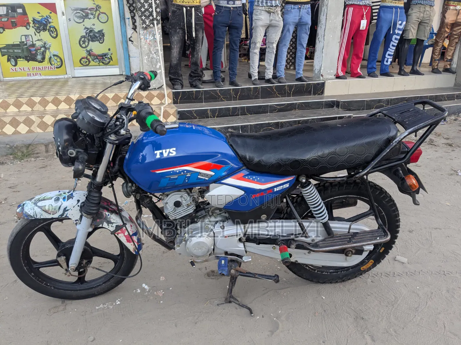 TVS HLX 125 2025 Blue