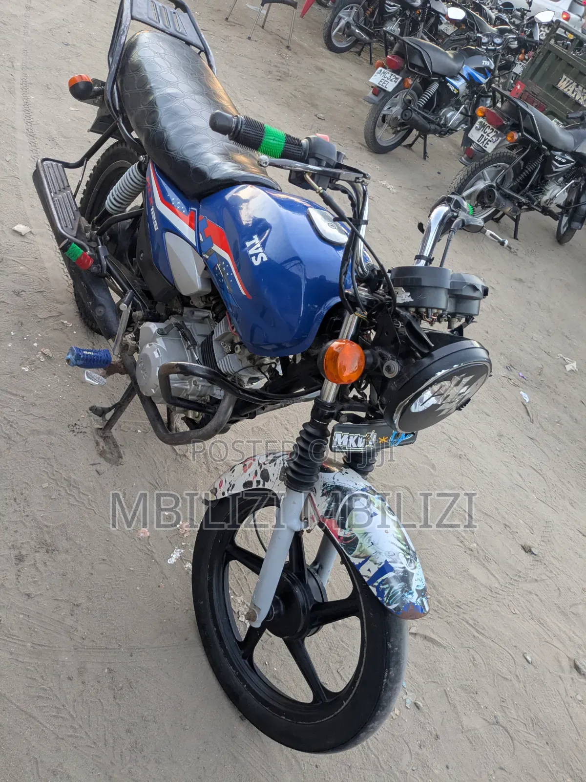 TVS HLX 125 2025 Blue