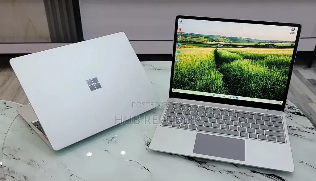 Laptop Microsoft Surface Go 8GB Intel Core i5 SSD 256GB