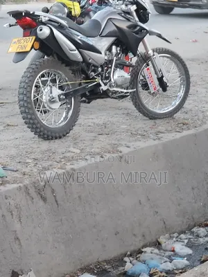 New Honda CB 2025 Silver