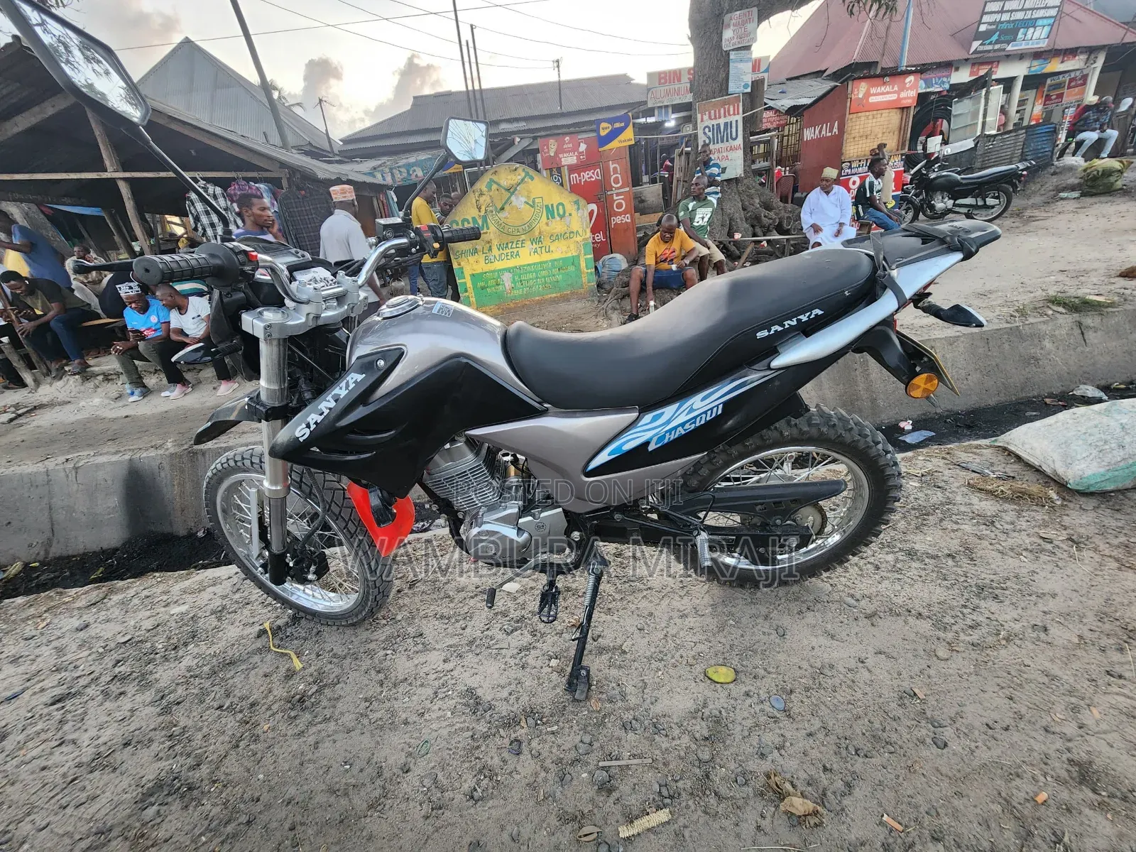 New Honda CB 2025 Silver