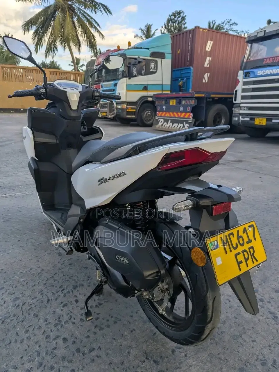 New Honda CG110 2025 Silver