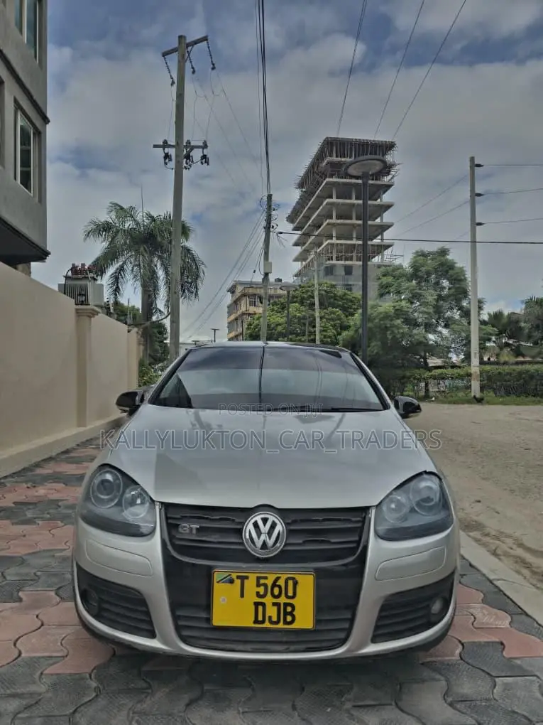 Volkswagen Golf 2010 Silver