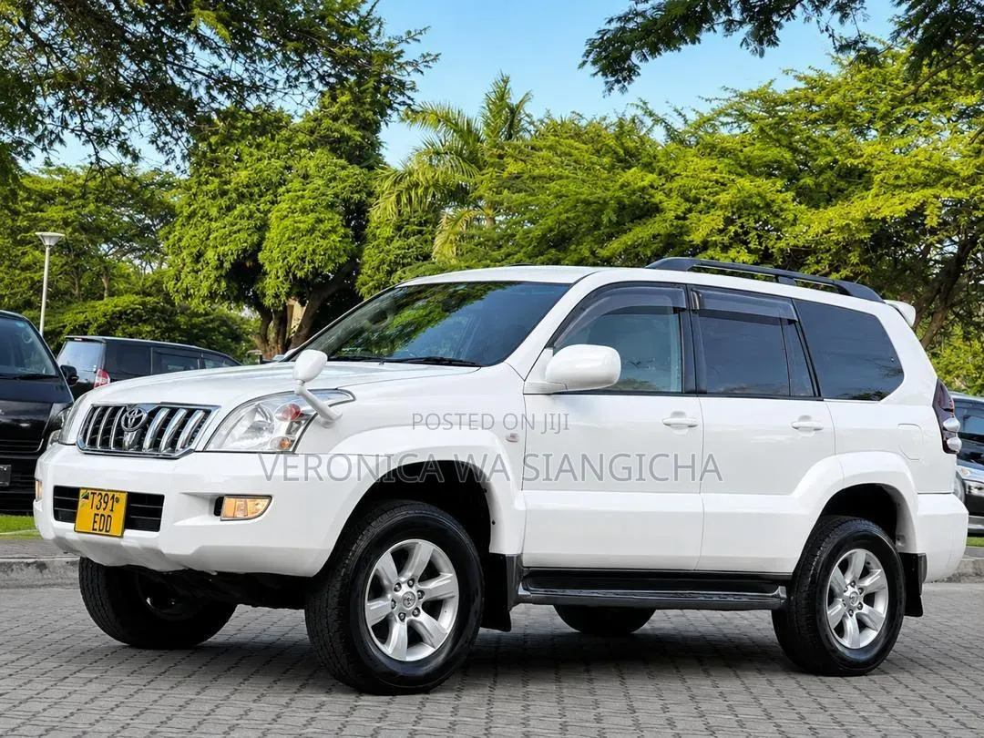Toyota Land Cruiser Prado 2007 White