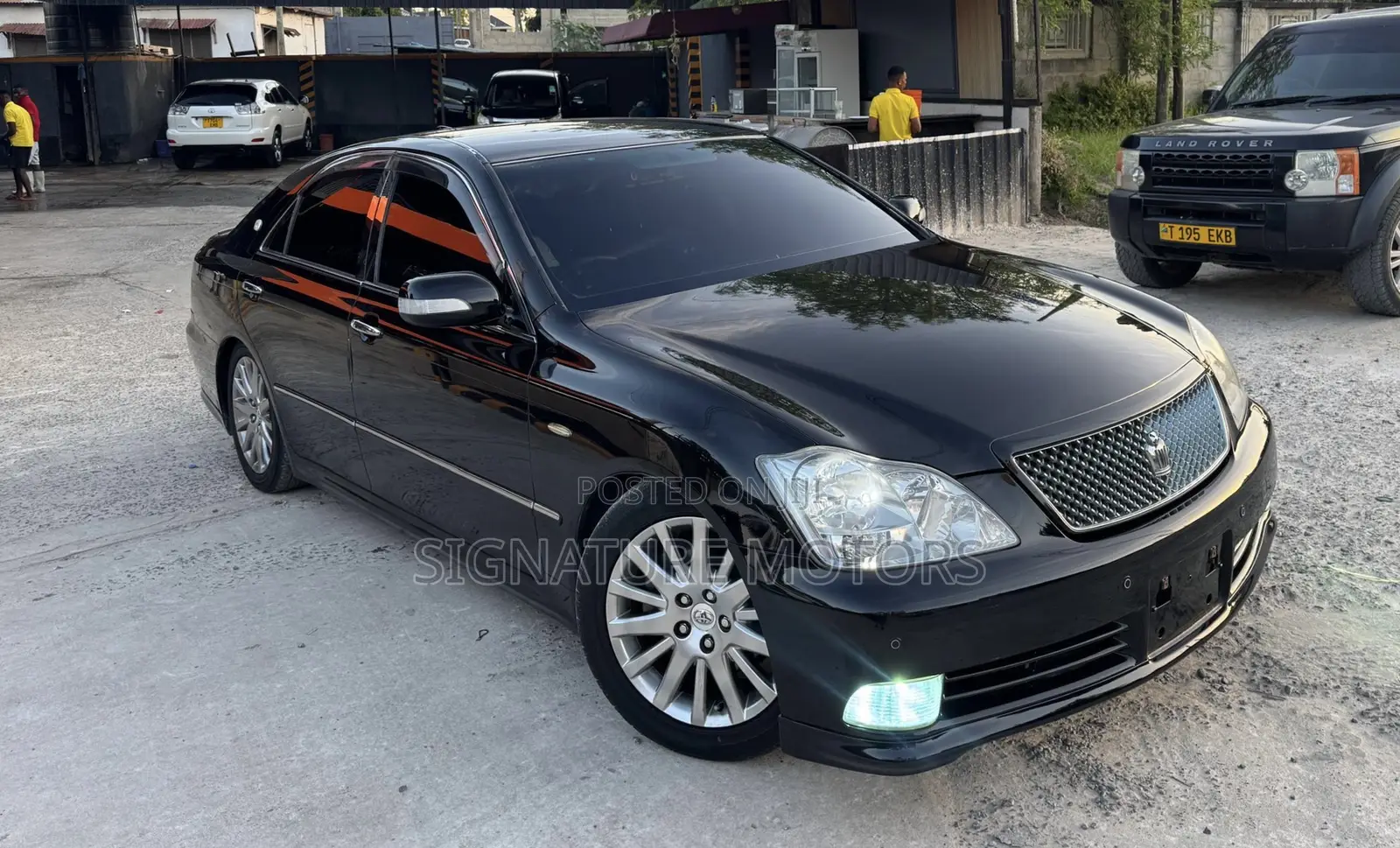 Toyota Crown 2004 Black