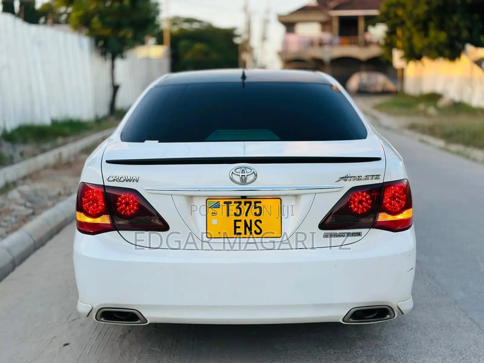 Toyota Crown 2010 White