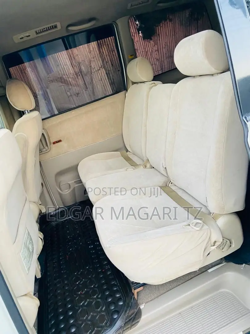 Toyota Noah 2008 White