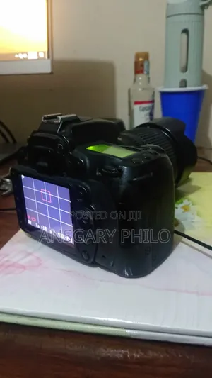 Nikon D90 24-105mm