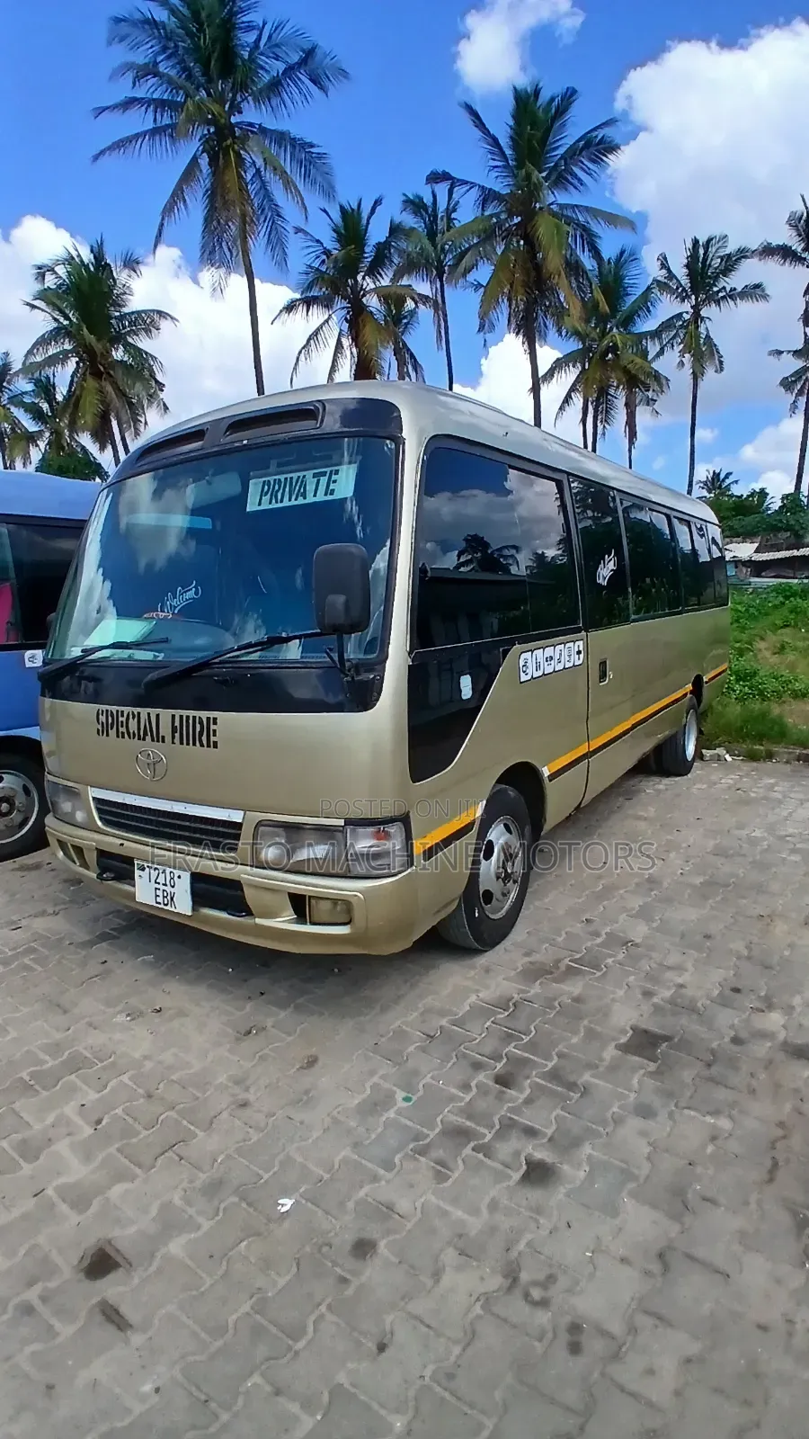 Toyota Coaster 2004 Gold