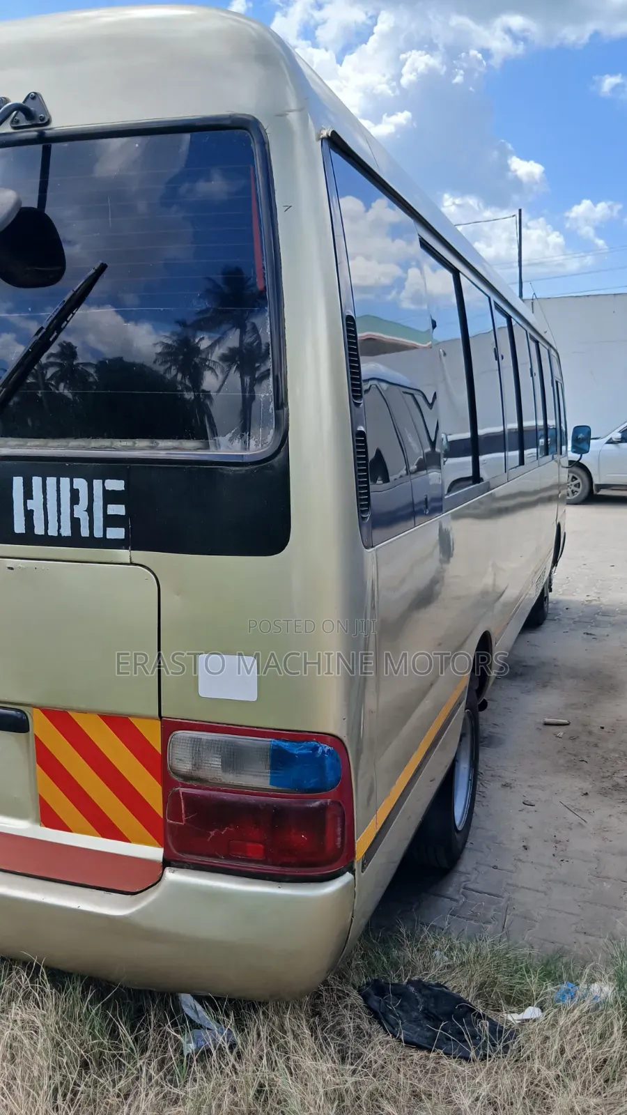 Toyota Coaster 2004 Gold