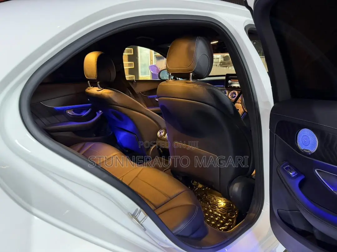 Mercedes-Benz C200 2015 Pearl