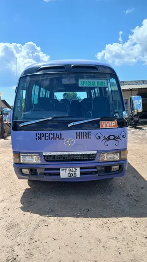 Toyota Coaster 2005