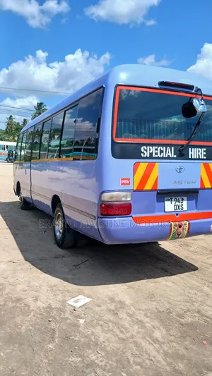 Toyota Coaster 2005