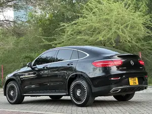 Mercedes-Benz GLC-Class 2017 Black