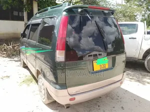 Toyota Noah 2001 Green