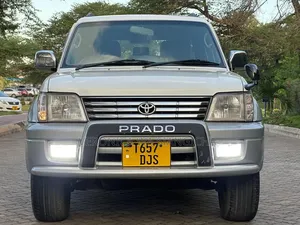 Toyota Land Cruiser Prado 2001 White