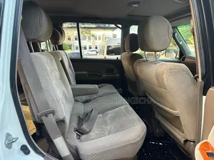 Toyota Land Cruiser Prado 2001 White