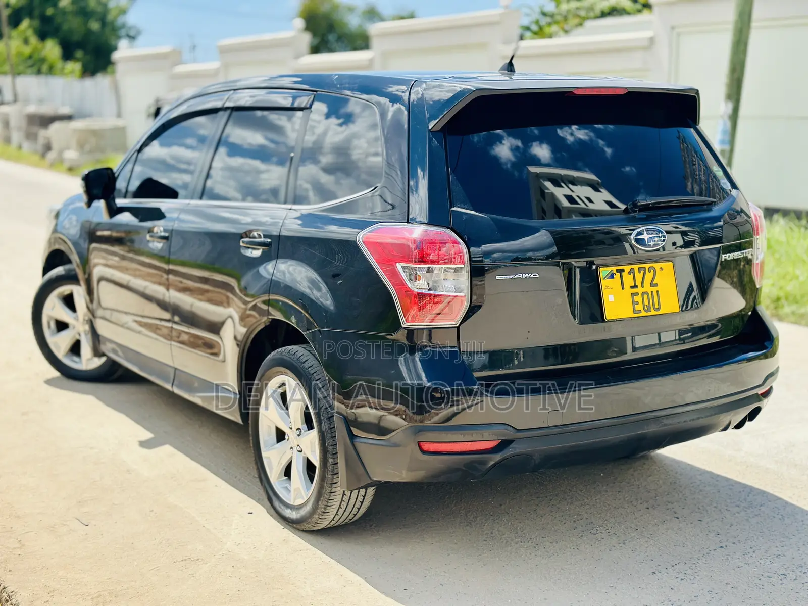 Subaru Forester 2.0XT Premium 4dr SUV AWD (2.0L 4cyl Turbo CVT) 2014 Black