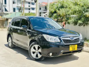 Subaru Forester 2.0XT Premium 4dr SUV AWD (2.0L 4cyl Turbo CVT) 2014 Black