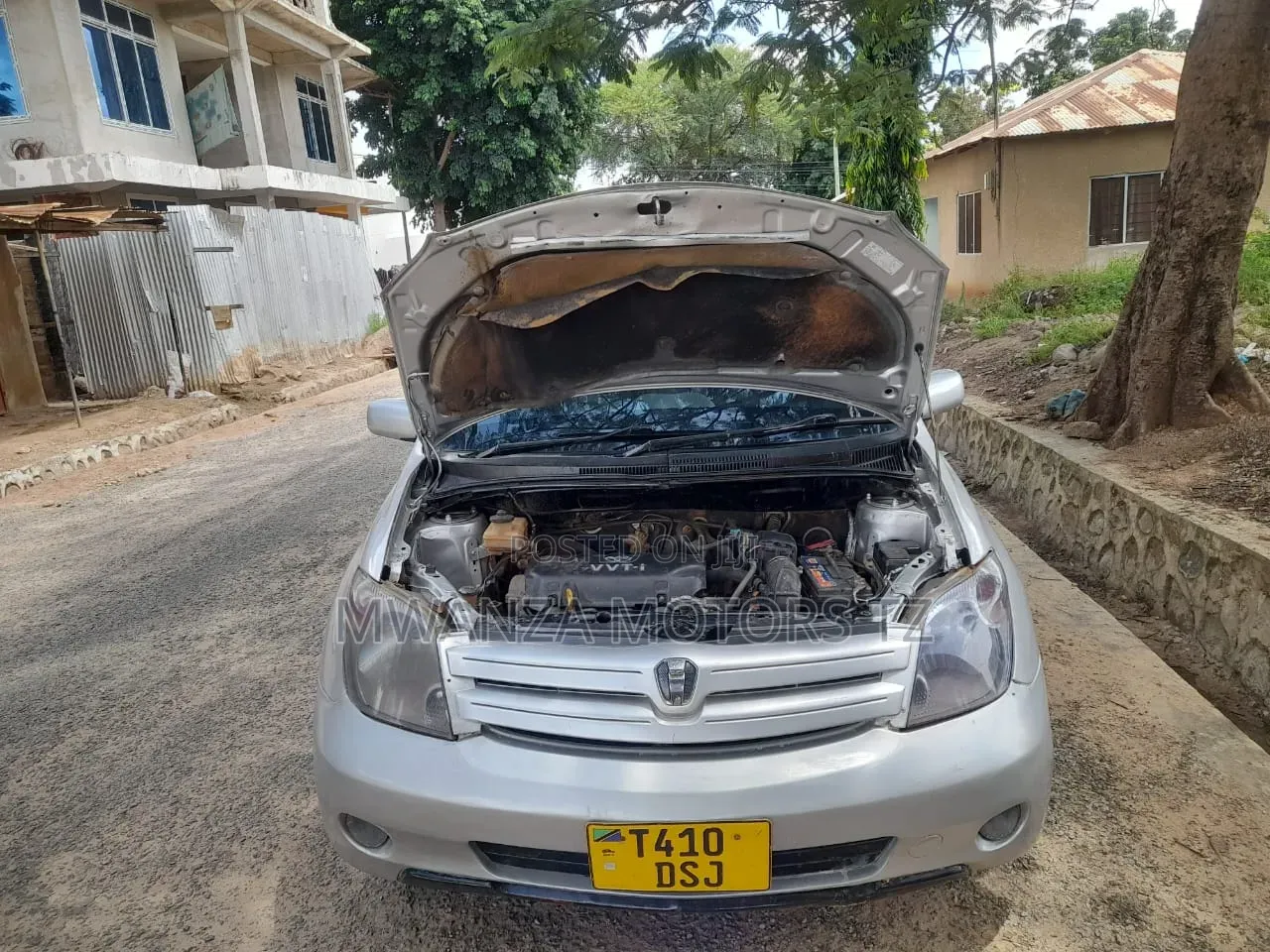 Toyota IST 2003 Silver