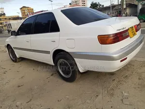 Toyota Premio 2001