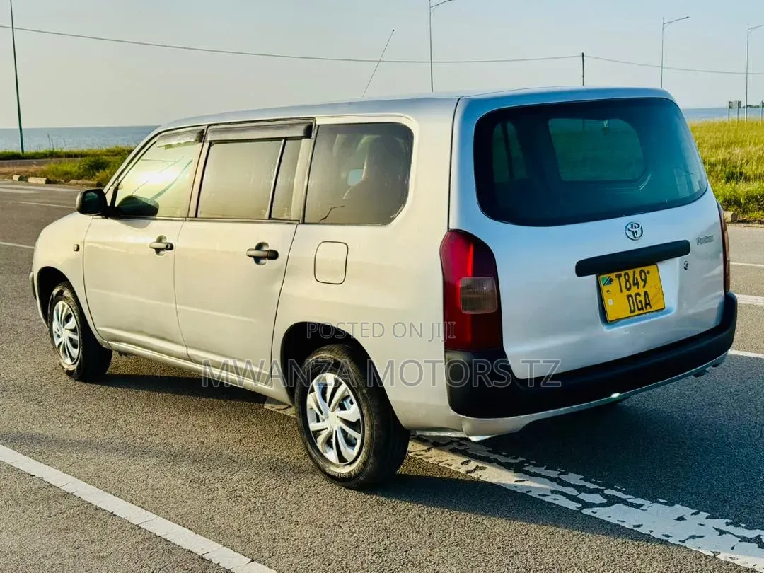 Toyota Probox 2004 Silver