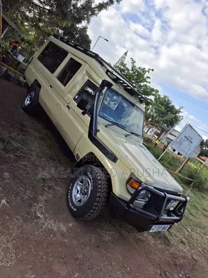 Toyota Land Cruiser 2001 Beige
